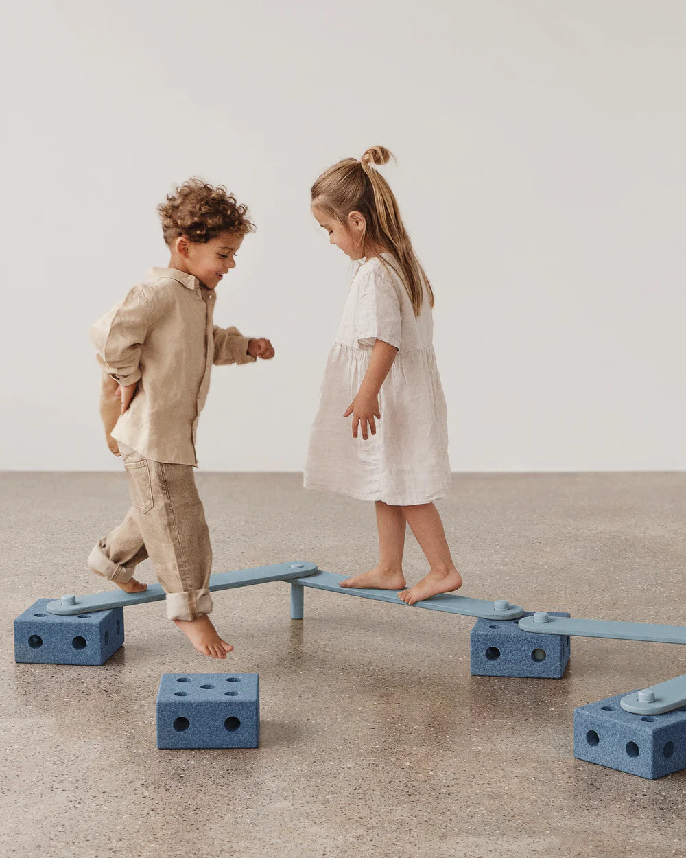 MODU | Balance Track
